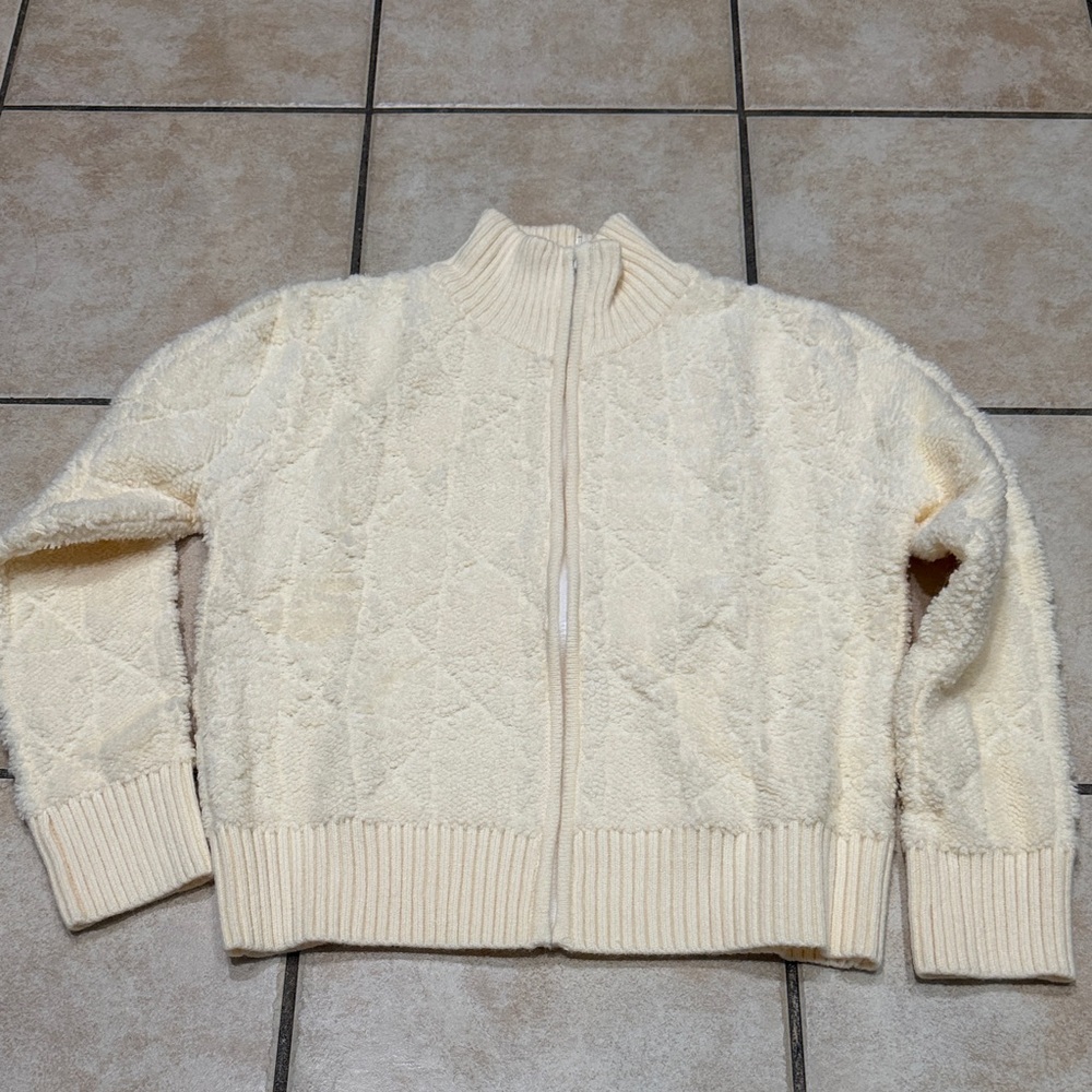 Chamilia Cream Quilted Zip-Up Sweater size M